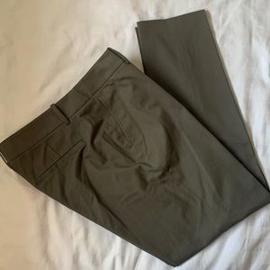 Lafayette 148 slim cropped olive green stretch cotton pants NWOT